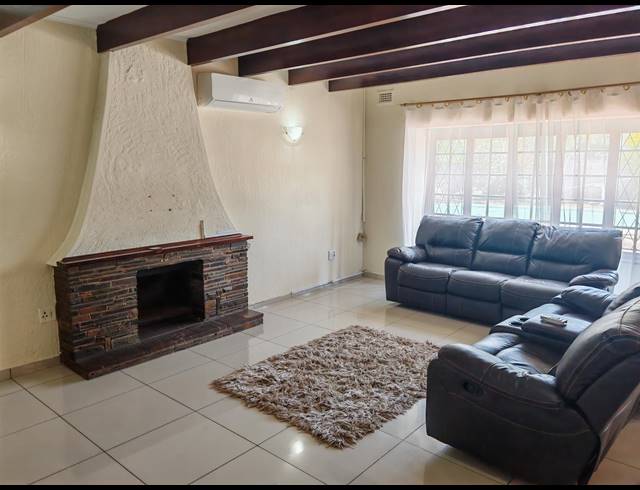5 BEDROOM HOUSE FOR SALE IN ATHOLL HEIGHTS
